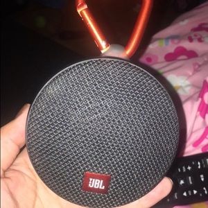 Jbl clip speaker